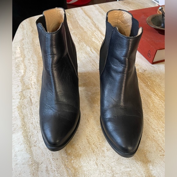 Nisolo Heeled Chelsea Boots - Picture 2 of 9